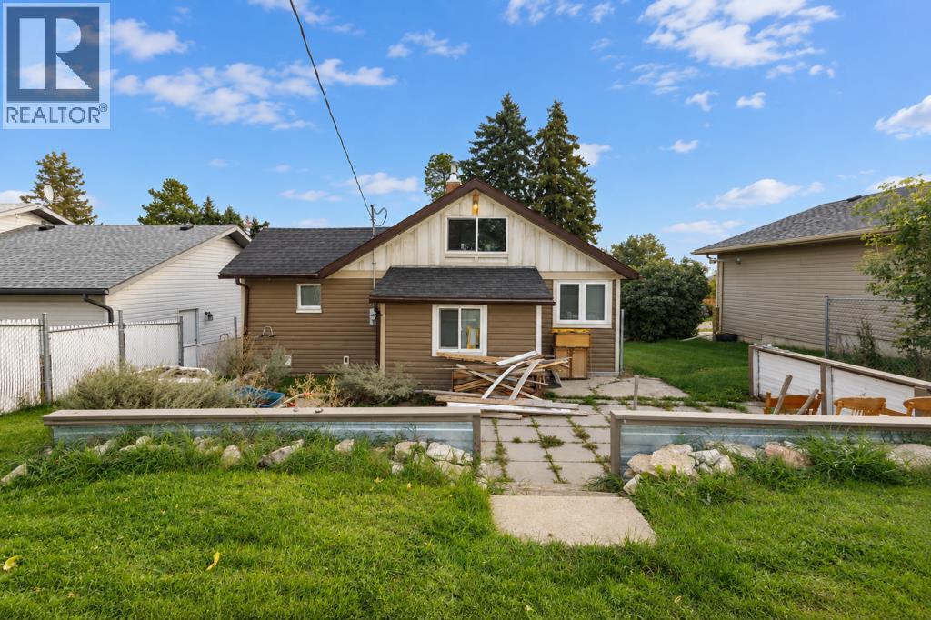 2122 22 Avenue, Delburne
