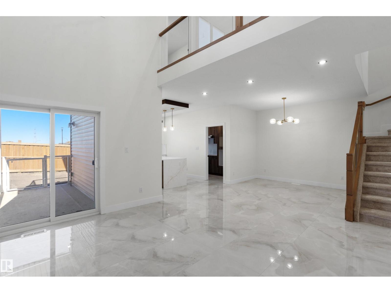 2310 6A AV SW - 12