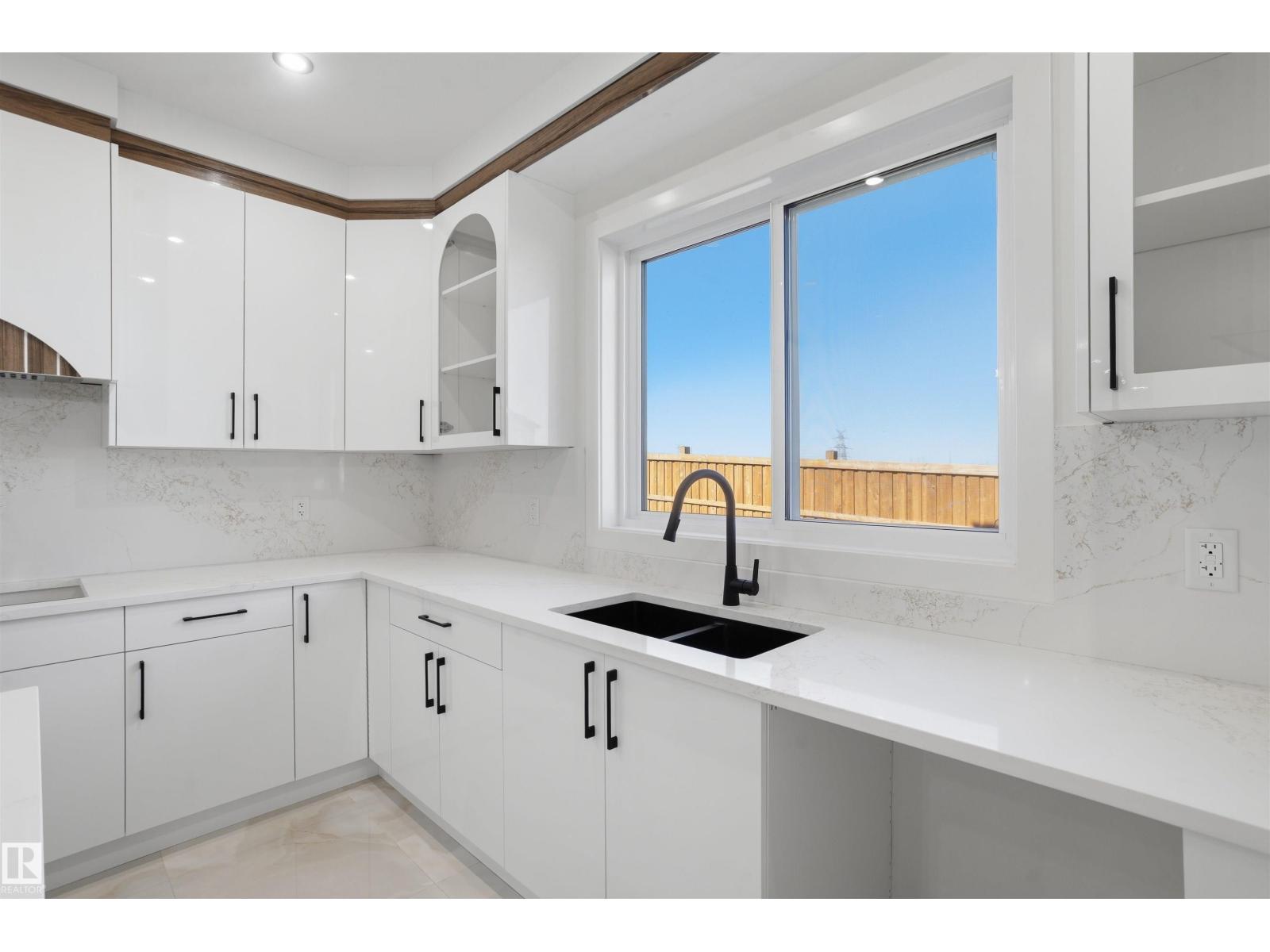 2310 6A AV SW - 17