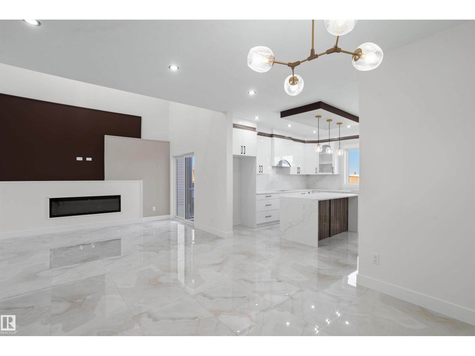 2310 6A AV SW - 23