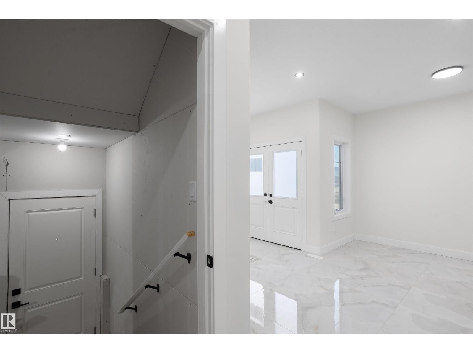 2310 6A AV SW - Image 24