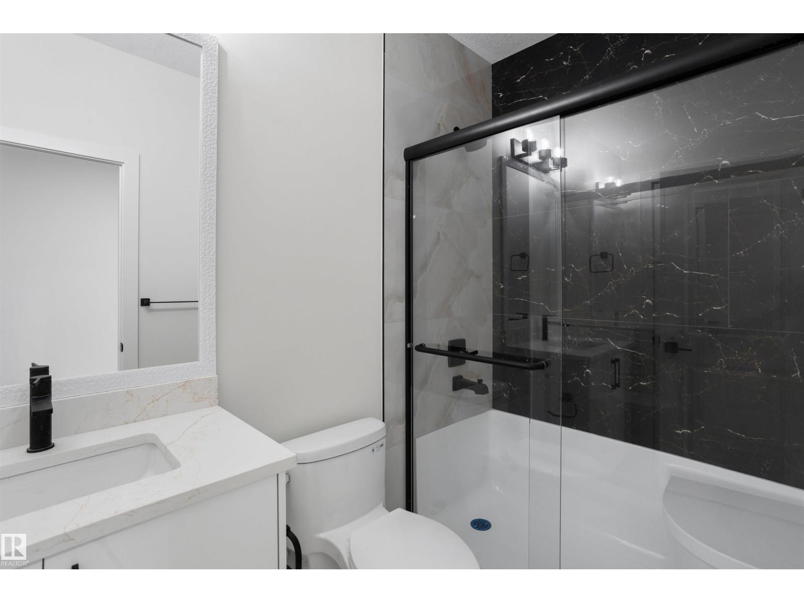 2310 6A AV SW - 8
