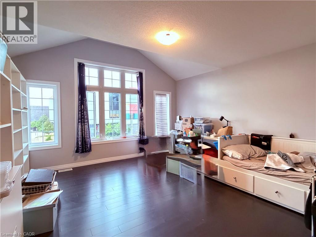 323 SWEET GALE Street, Waterloo — photo 8