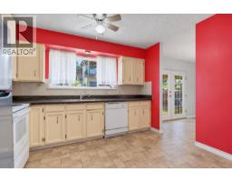 3204 Mariner Way, Coquitlam, BC V3C4K7 Photo 12
