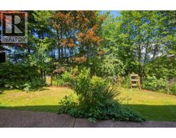 3204 Mariner Way, Coquitlam, BC V3C4K7 Photo 6