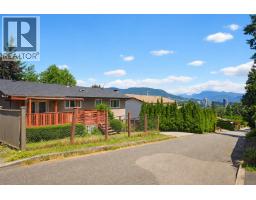 3204 Mariner Way, Coquitlam, BC V3C4K7 Photo 33