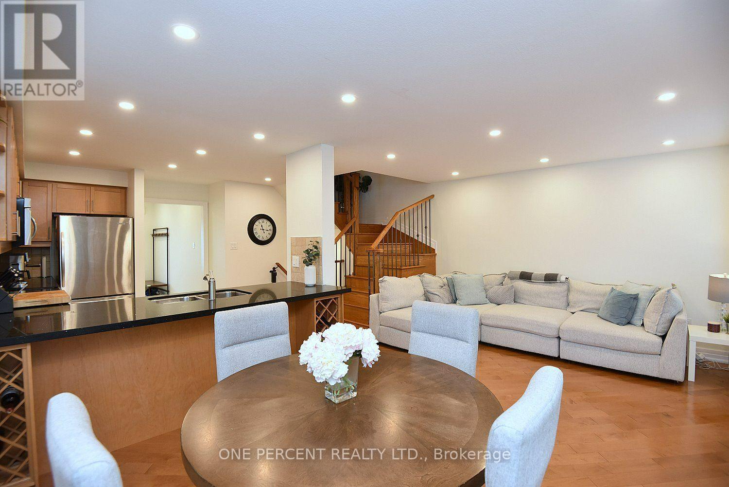 89 BLUE SKY TRAIL, Hamilton (Waterdown) — photo 10