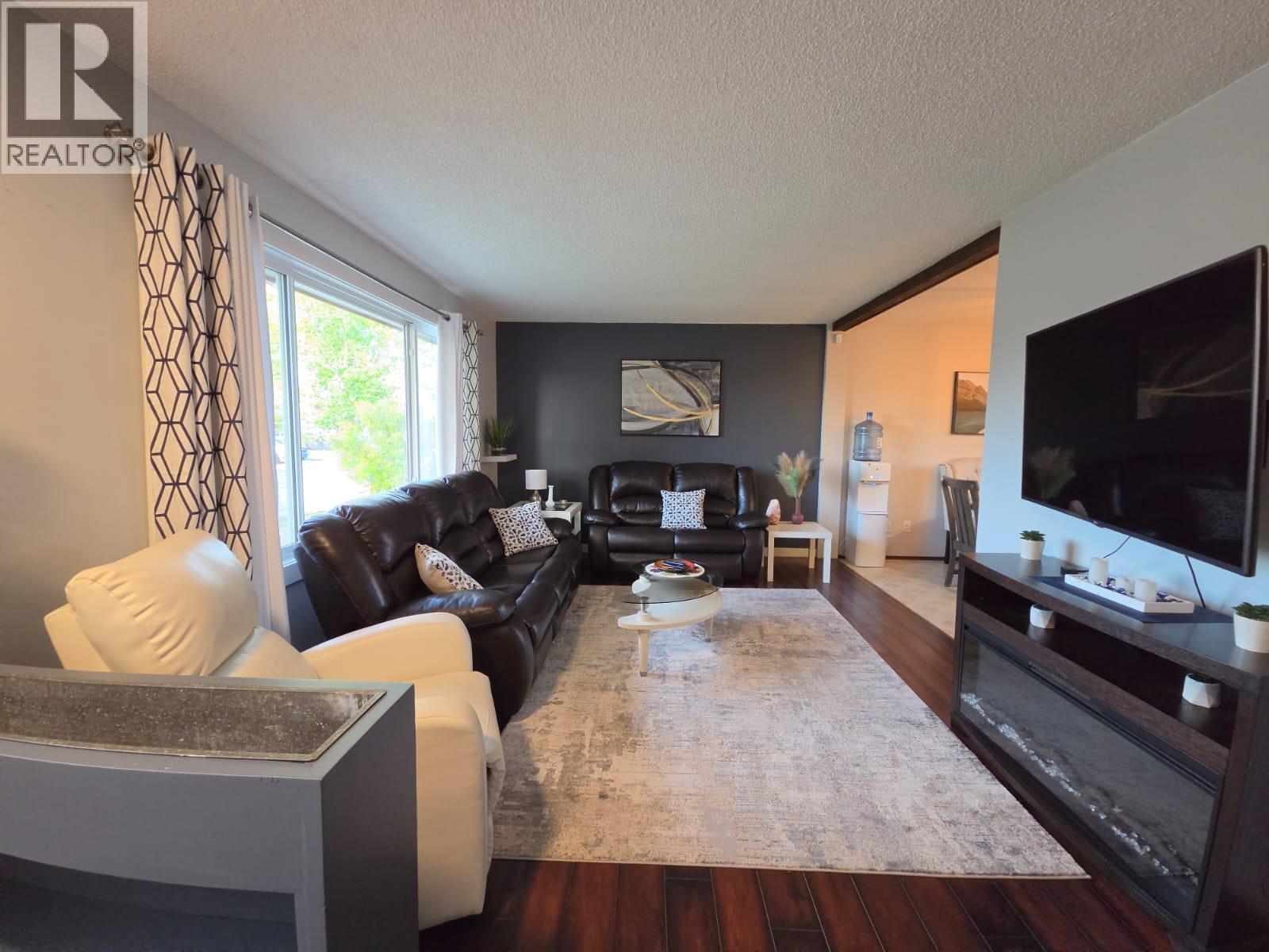 1125 117 Avenue - 6