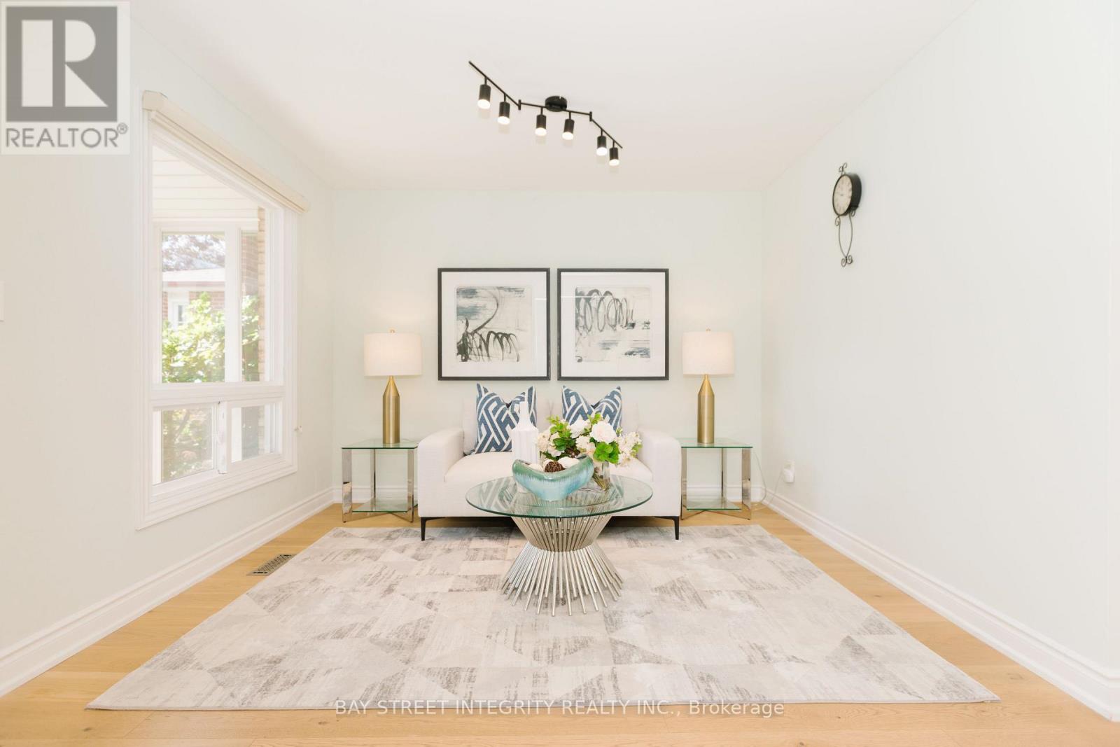 12 CHARNWOOD PLACE - 4