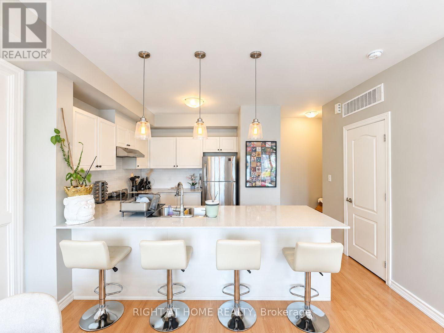 40-03 - 2420 BARONWOOD DRIVE, Oakville (WM Westmount) — photo 3