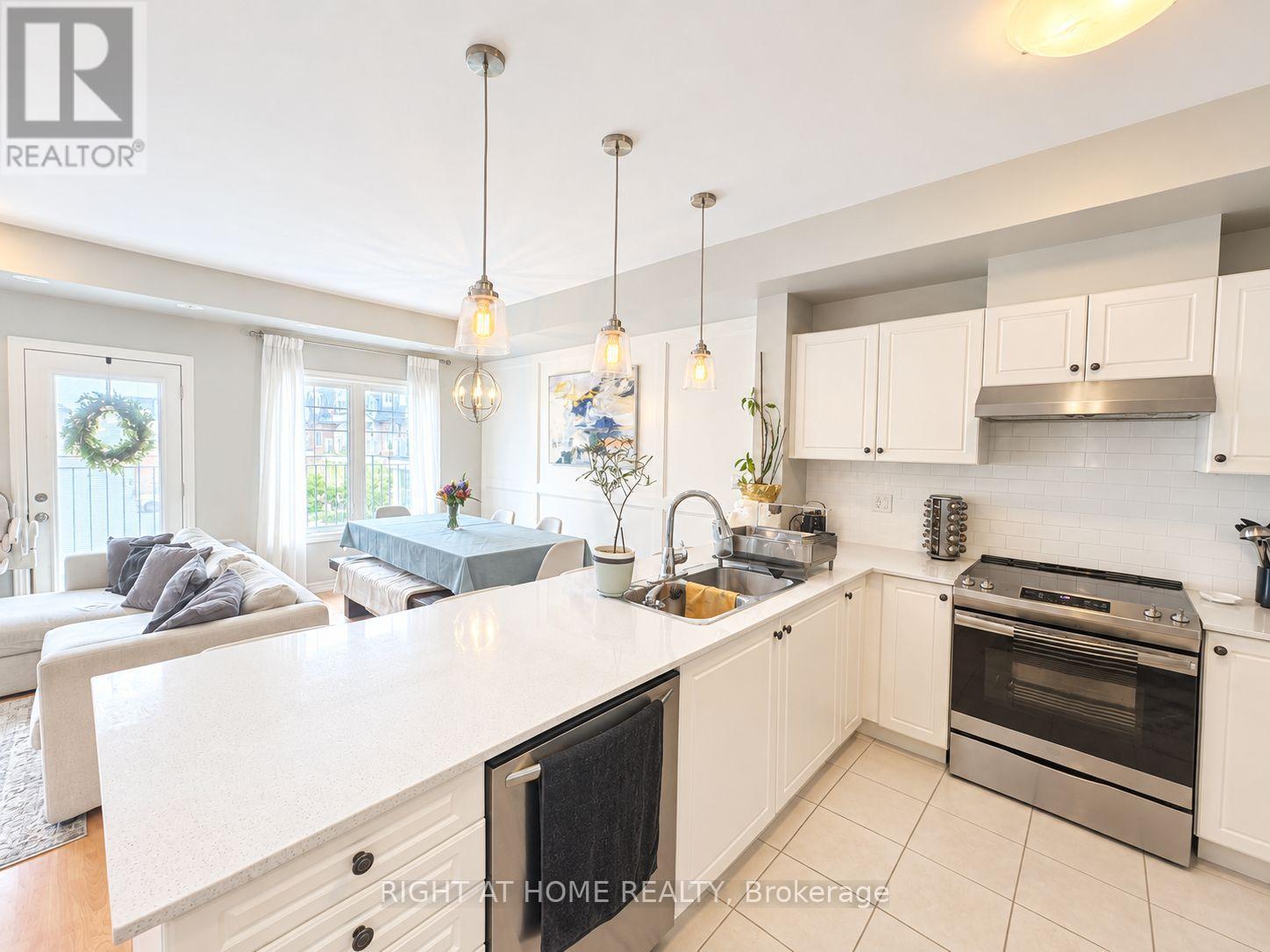 40-03 - 2420 BARONWOOD DRIVE, Oakville (WM Westmount) — photo 4