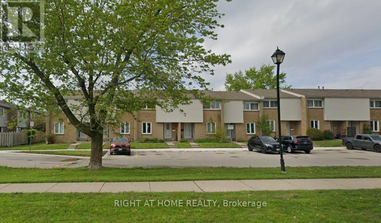 136 - 500 OSGOODE DRIVE, London South (South Y)