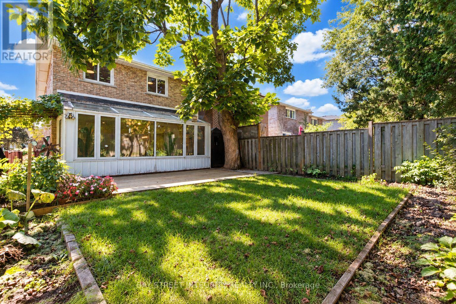 12 CHARNWOOD PLACE - 46