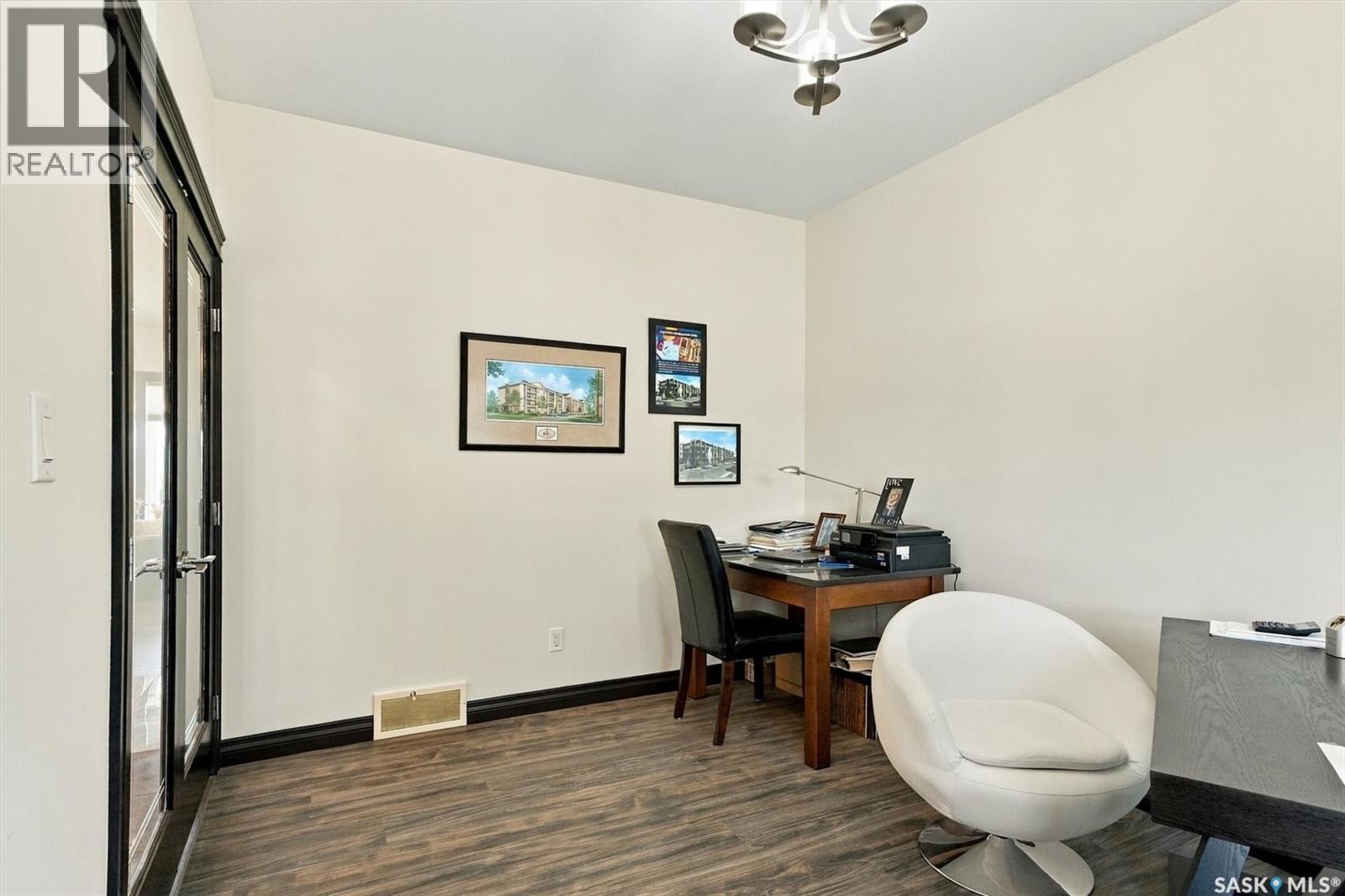 323 Hastings LANE, Saskatoon — photo 25