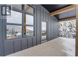 Full bathroom - 9973 Purcell Drive, Vernon, BC V1B3Y9 Photo 9