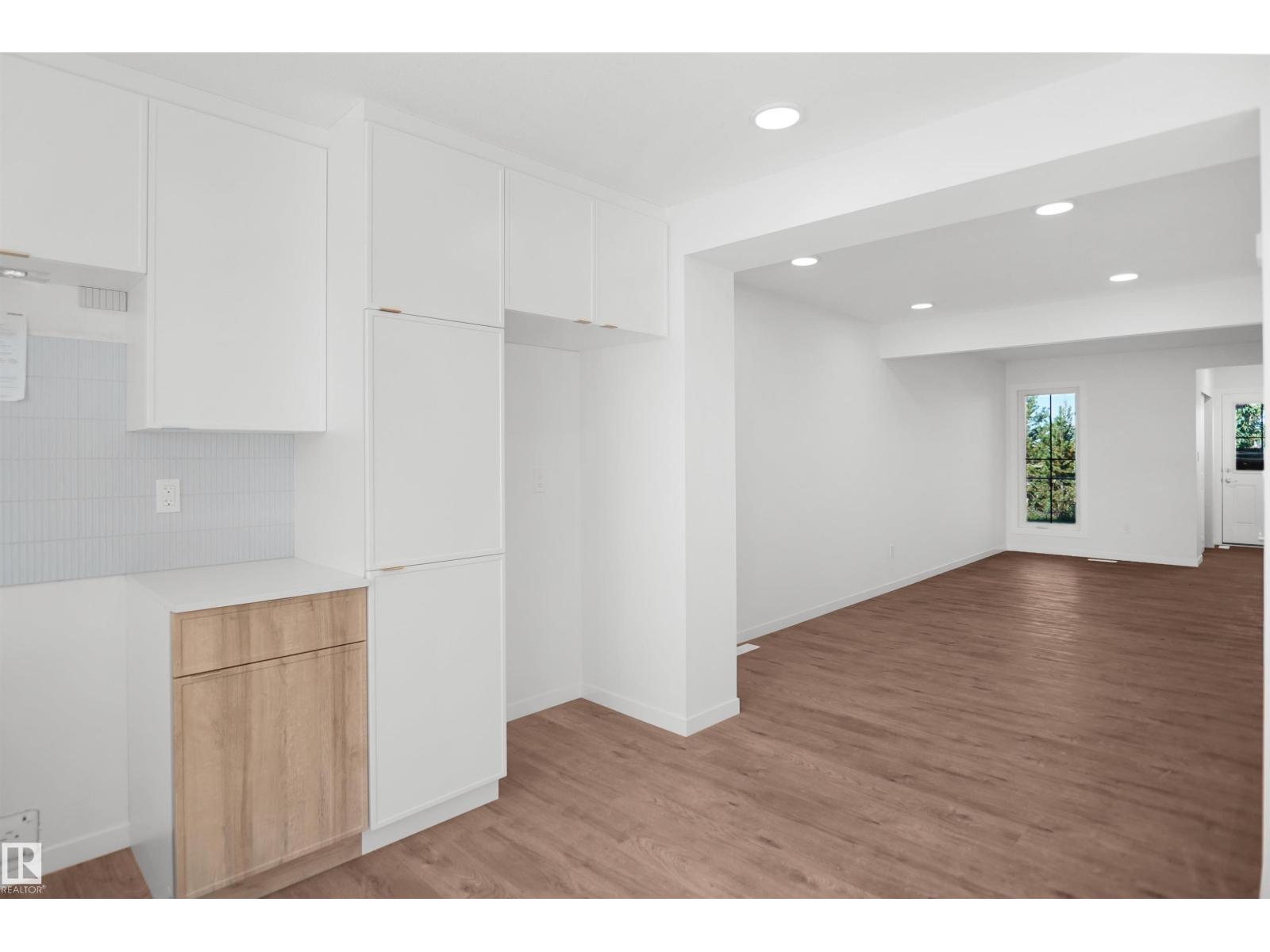 #21 3705 141 ST SW - 14