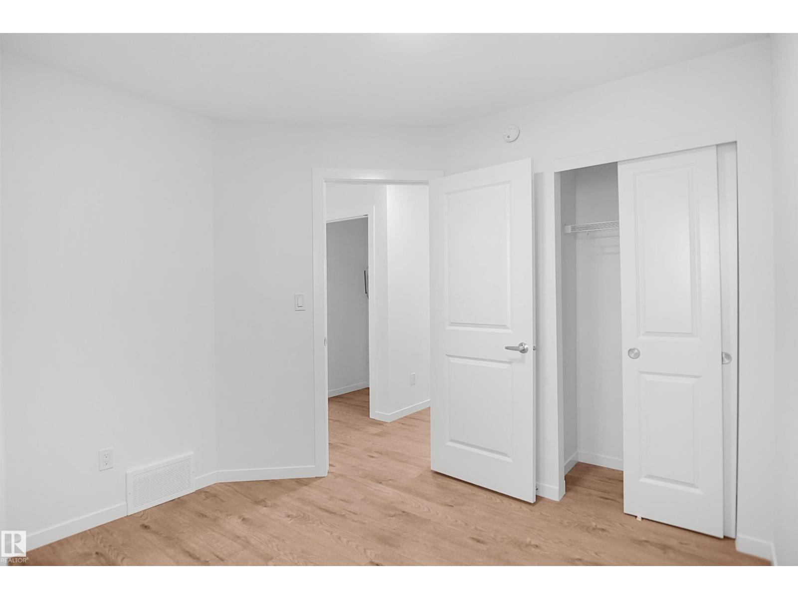 #21 3705 141 ST SW - 22