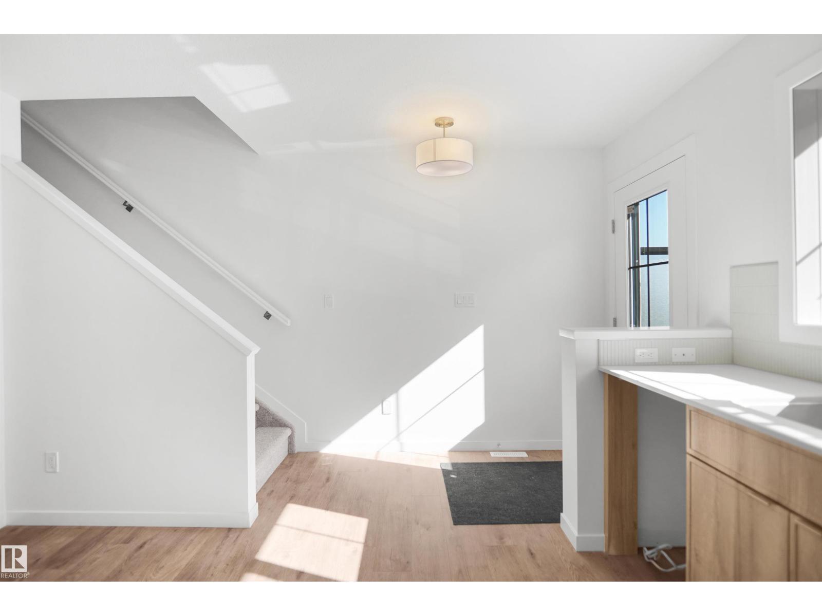 #21 3705 141 ST SW - 9