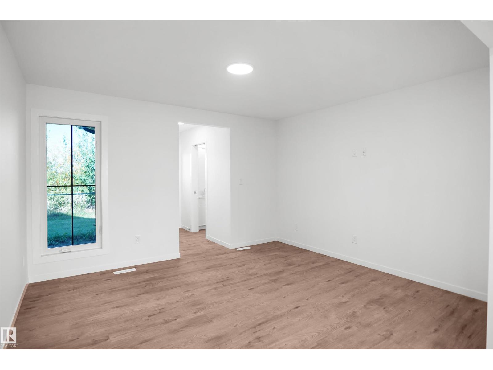#21 3705 141 ST SW - 6