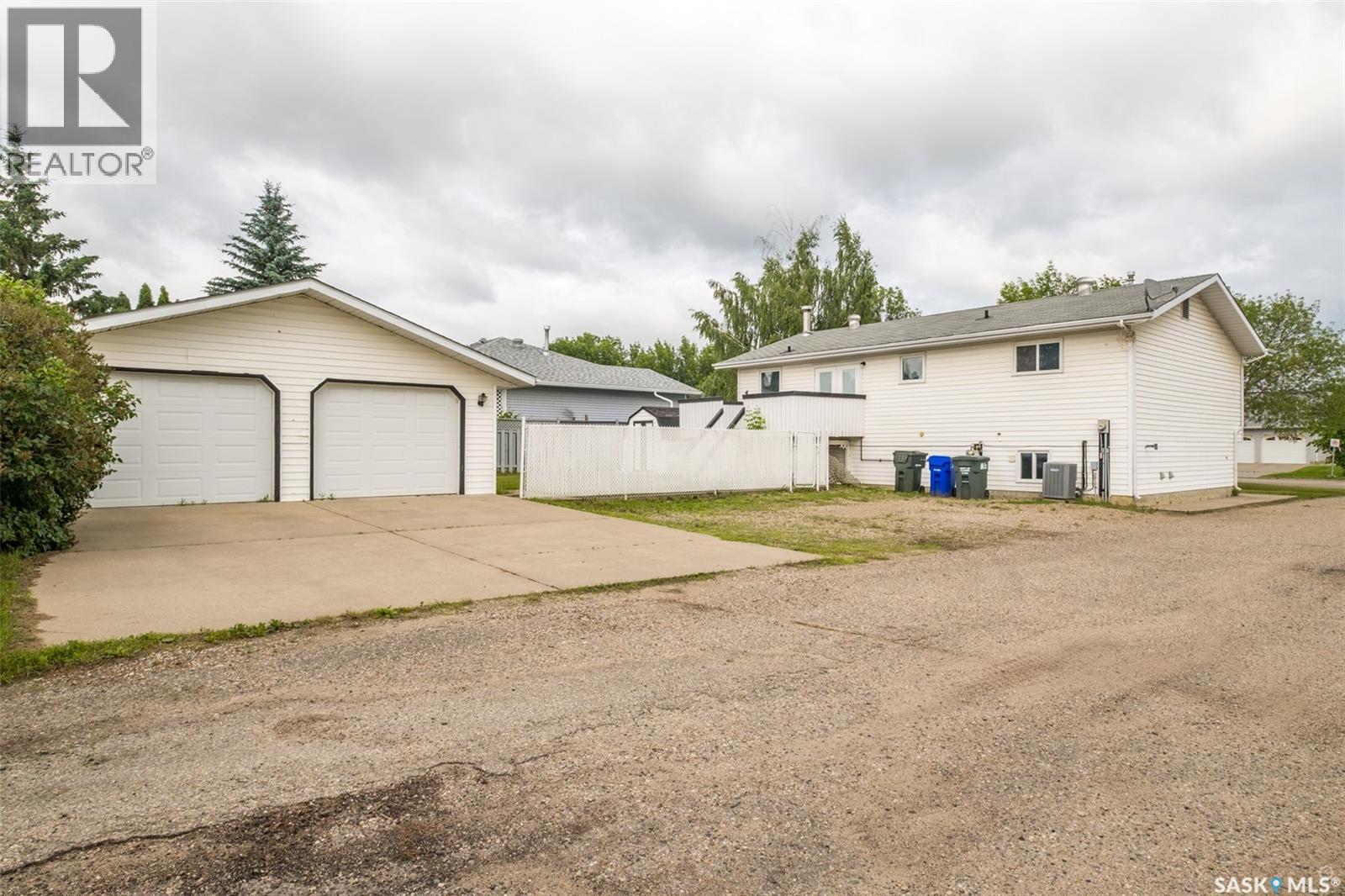3367 15TH AVENUE E - 28