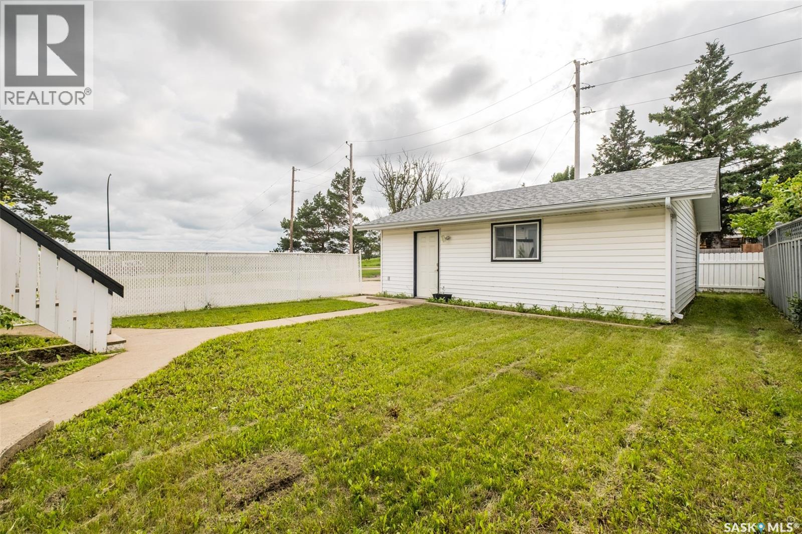 3367 15TH AVENUE E - Image 33