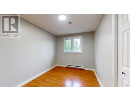 215 Canada Drive thumbnail 13