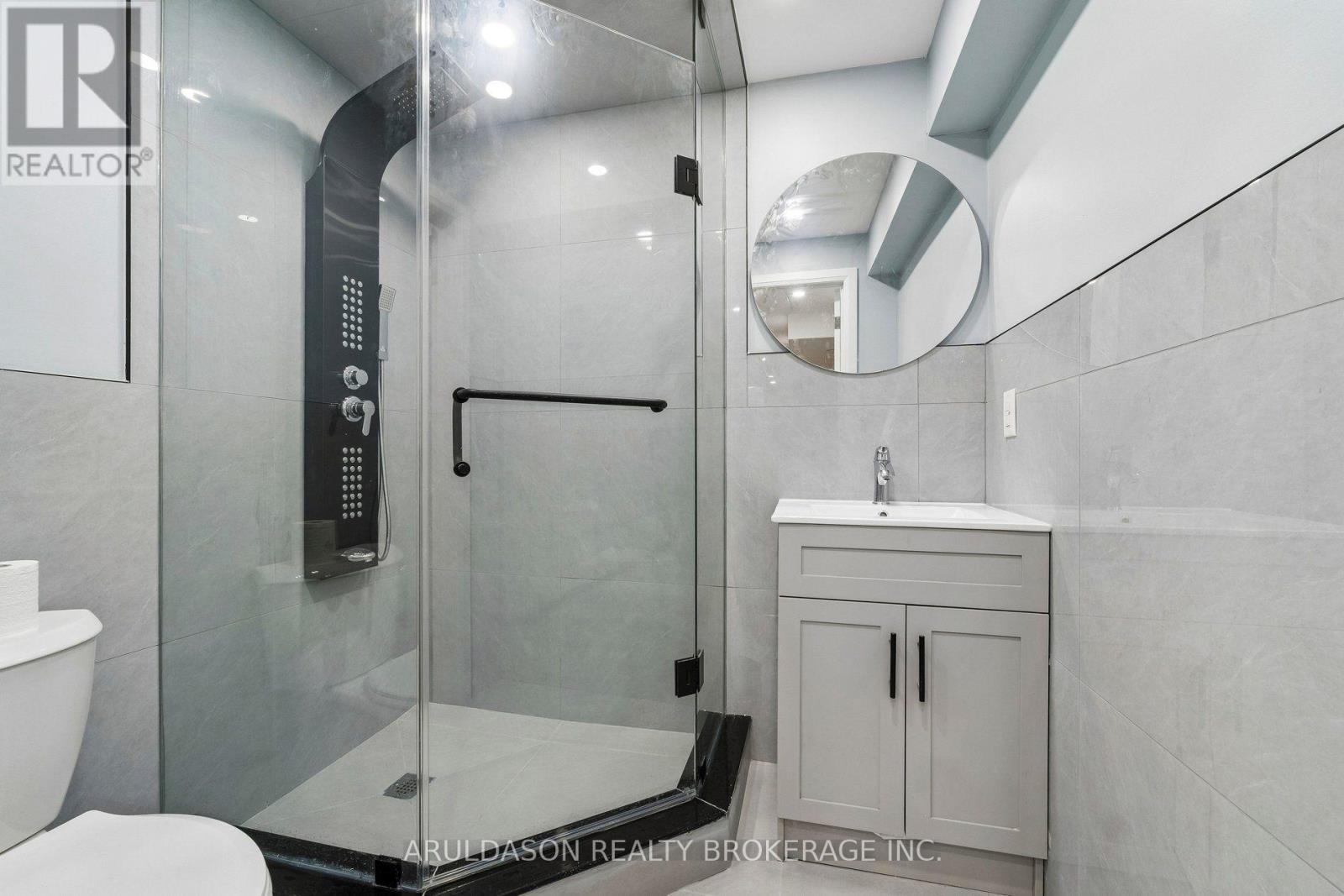 BSMT - 12 UPLAND DRIVE, Whitby (Blue Grass Meadows) — photo 9
