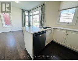 Coach House - 26 Callisto Lane, Richmond Hill, ON L4C5G9 Photo 7