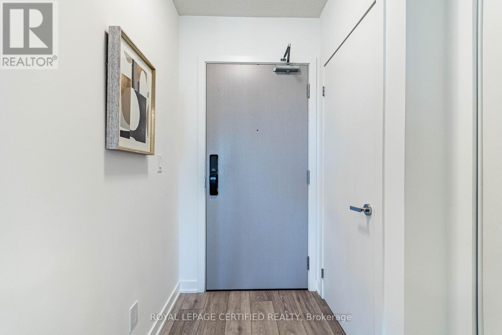 A410 - 3210 DAKOTA COMMON, Burlington (Alton) — photo 12