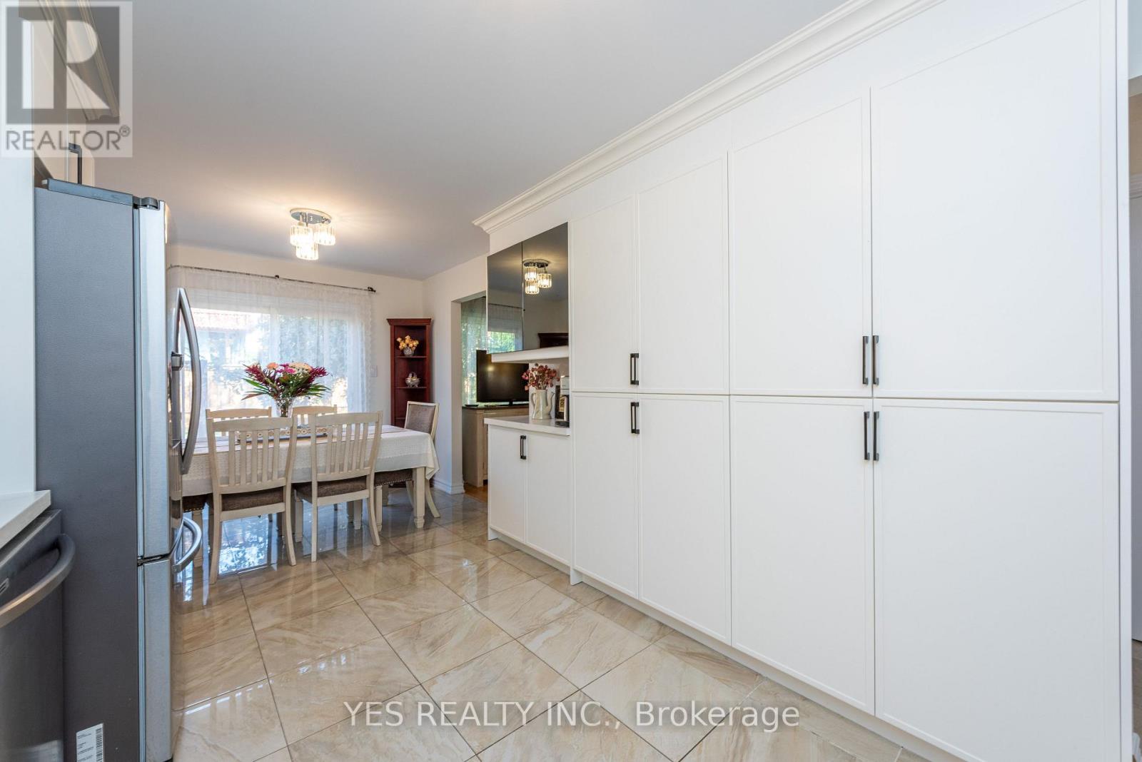 7 COLCHESTER AVENUE - Image 15