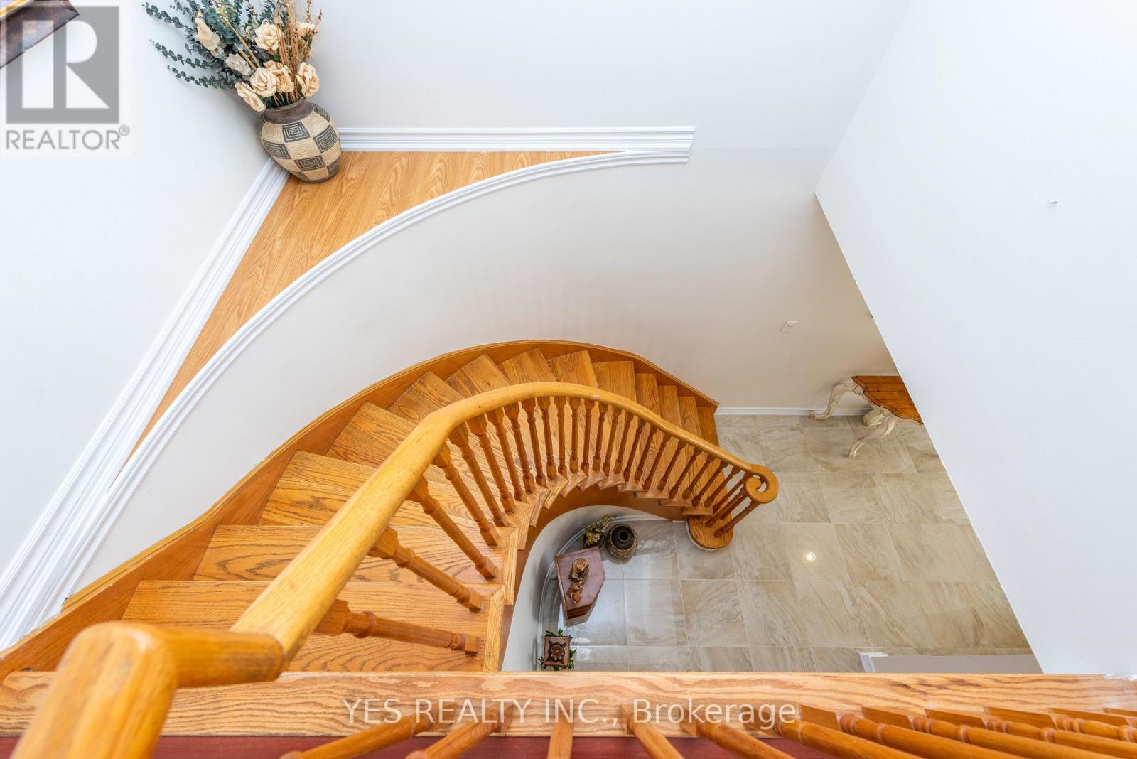 7 COLCHESTER AVENUE - Image 18