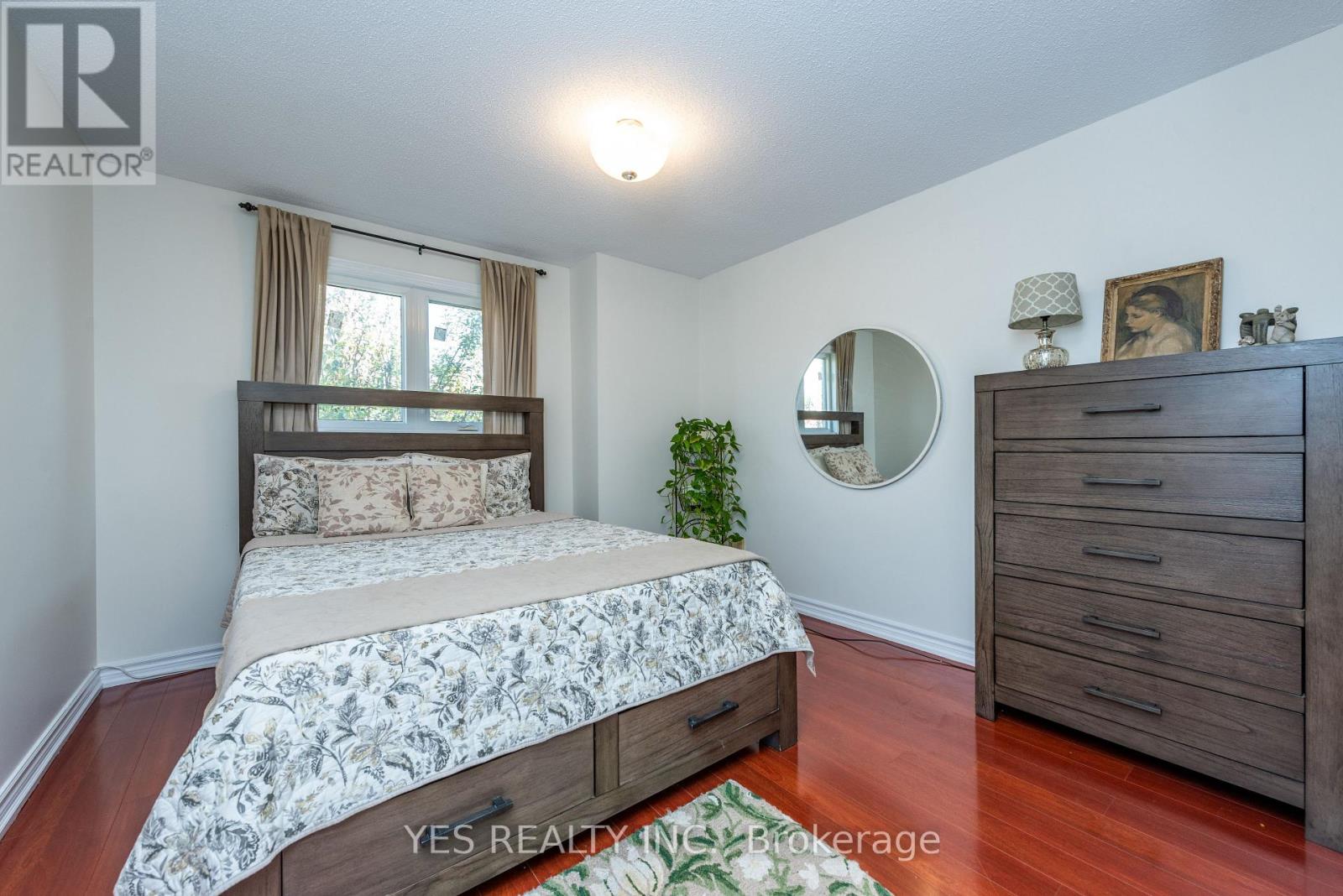 7 COLCHESTER AVENUE - Image 26