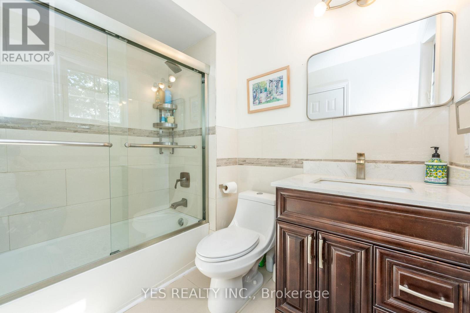 7 COLCHESTER AVENUE - Image 31