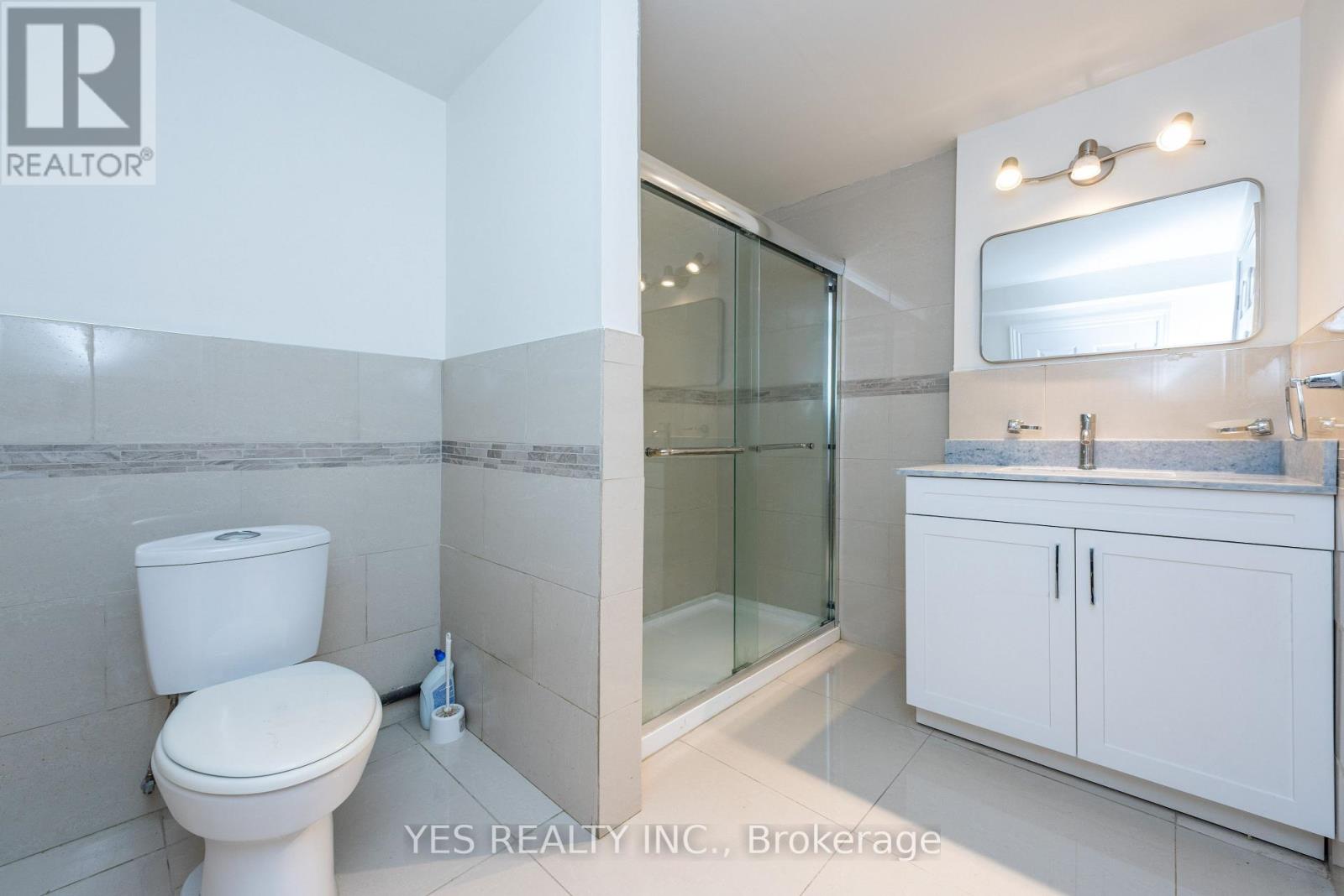7 COLCHESTER AVENUE - Image 39