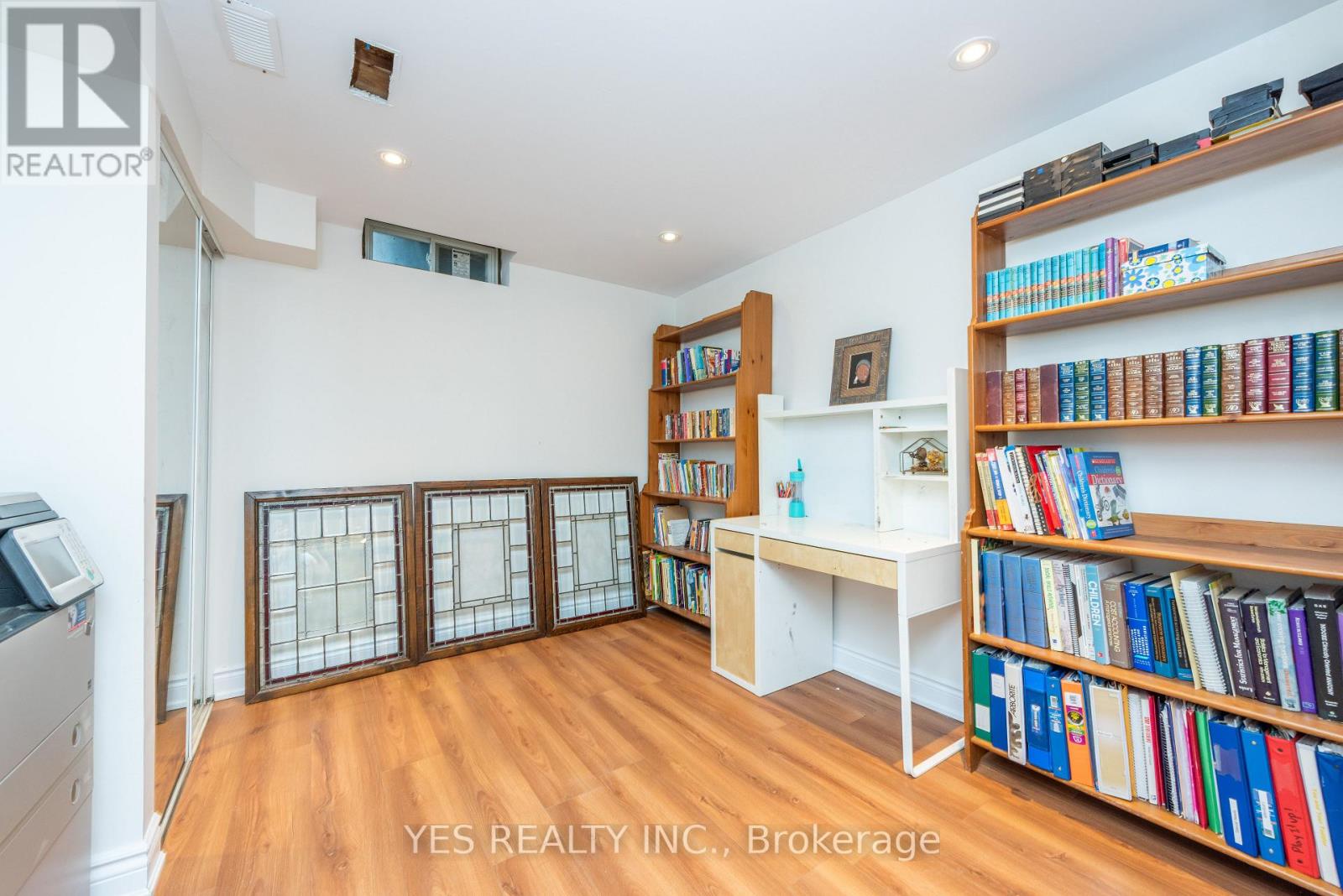 7 COLCHESTER AVENUE - Image 41