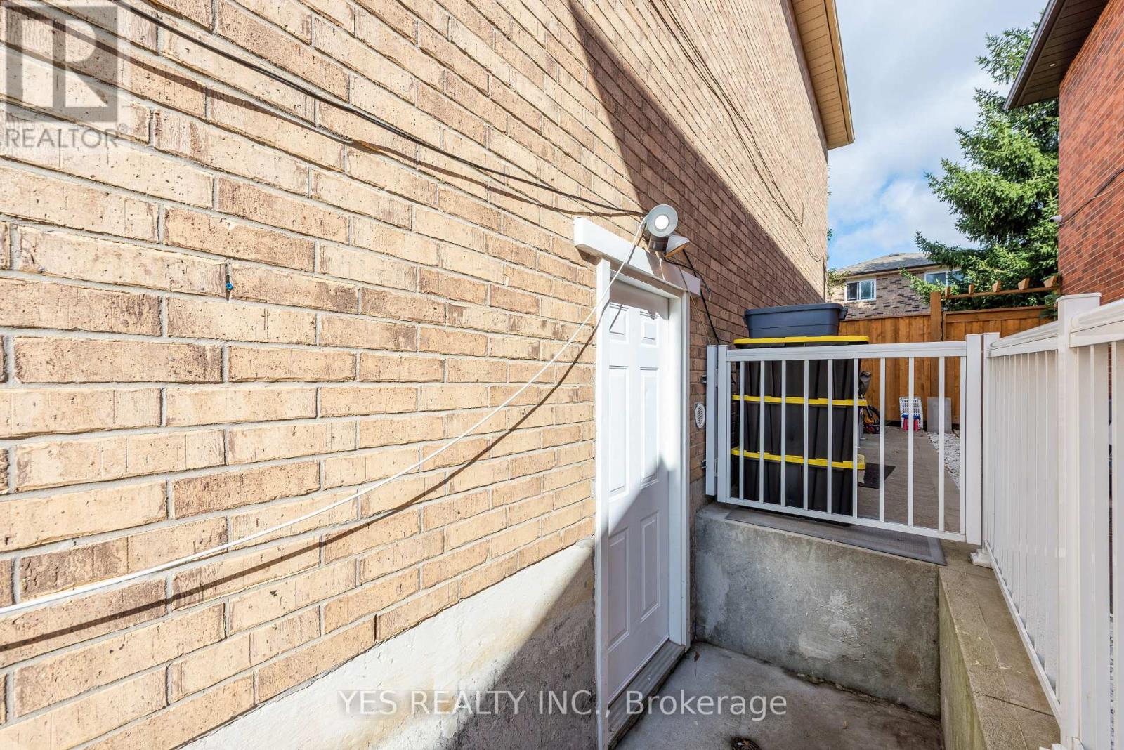 7 COLCHESTER AVENUE - Image 42