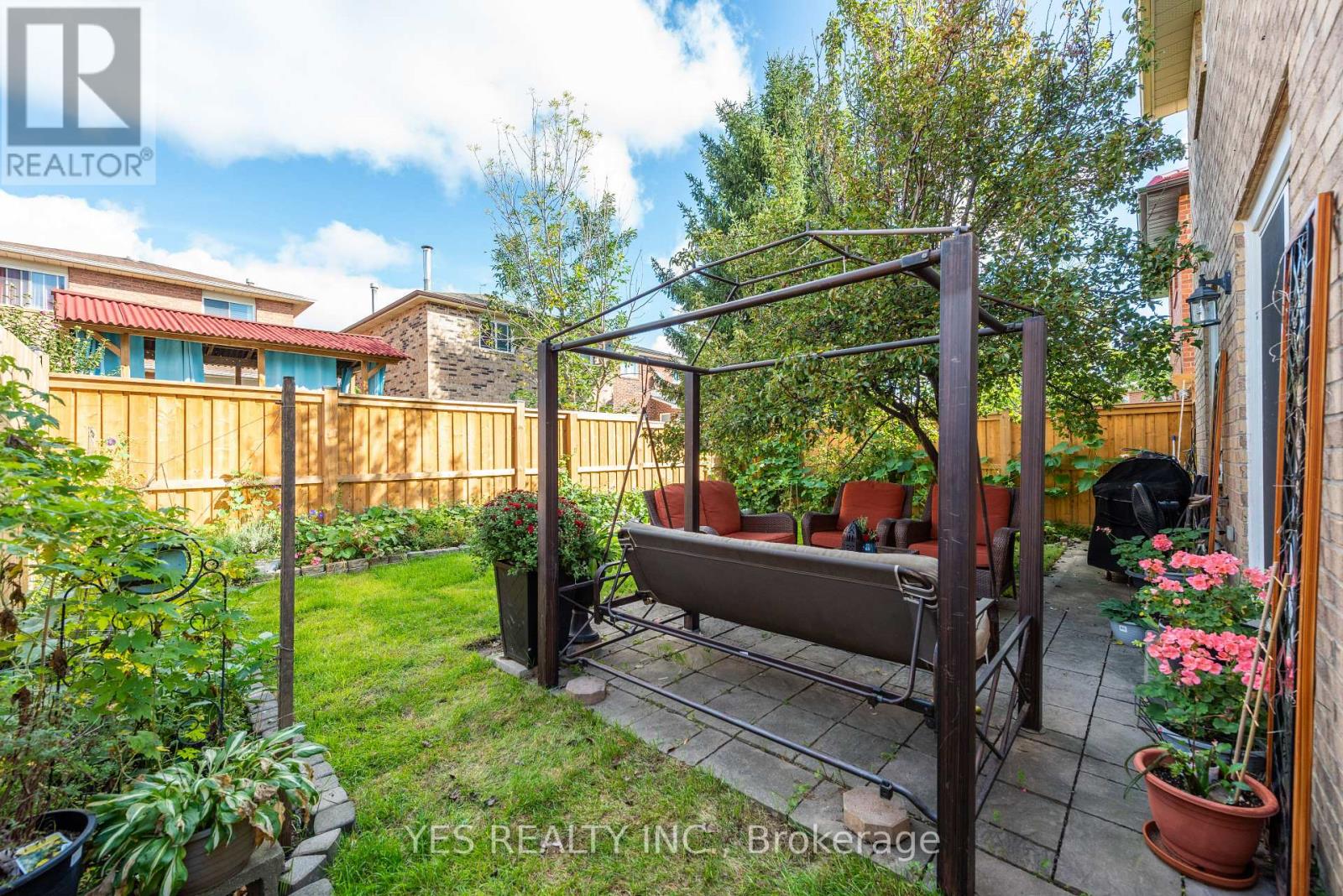 7 COLCHESTER AVENUE - 43