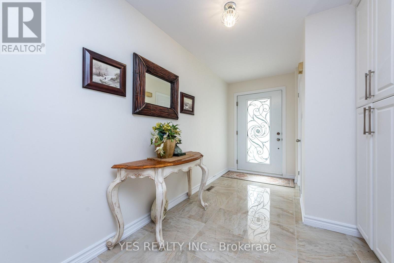 7 COLCHESTER AVENUE - 5