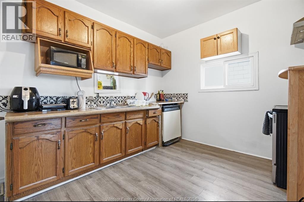 1023 HALL AVENUE - 10
