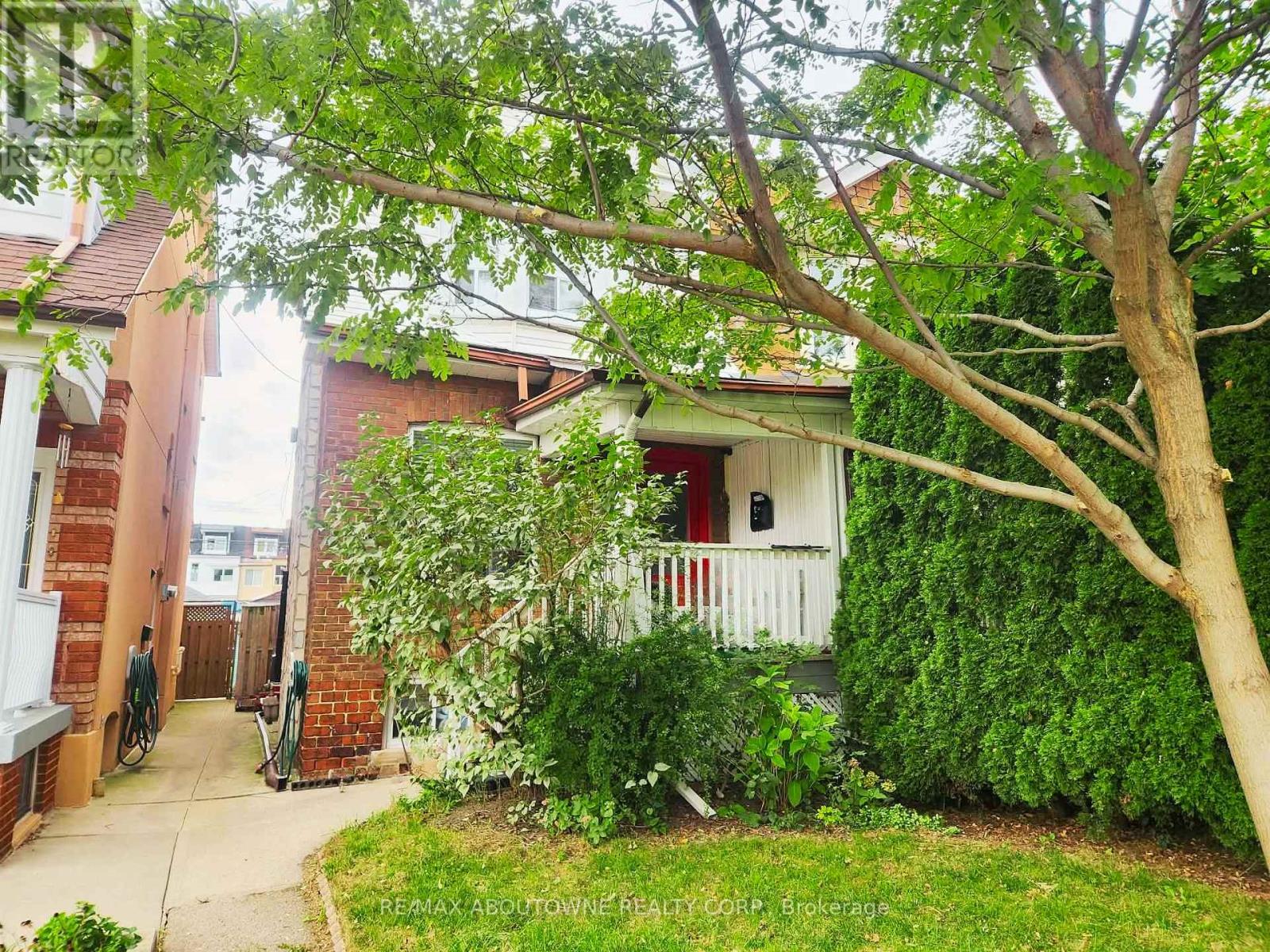 Photo of 60 Gillespie Avenue