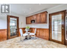 17 Ealing Drive, Toronto, ON M2L2R4 Photo 16