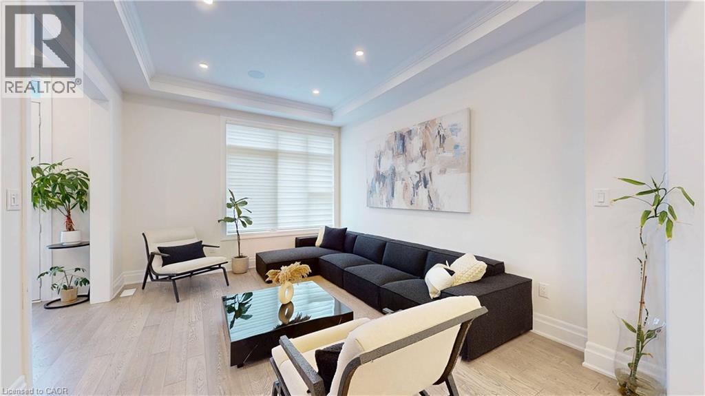 3313 SUNNINGDALE Gardens, Oakville — photo 10