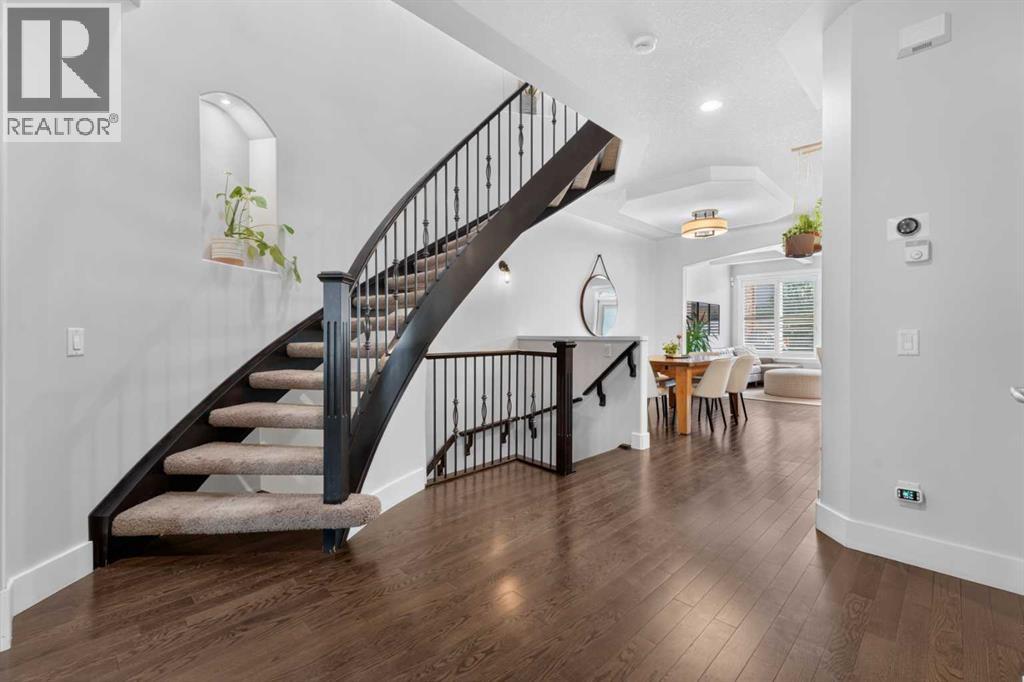 1743 46 Avenue SW - photo 4