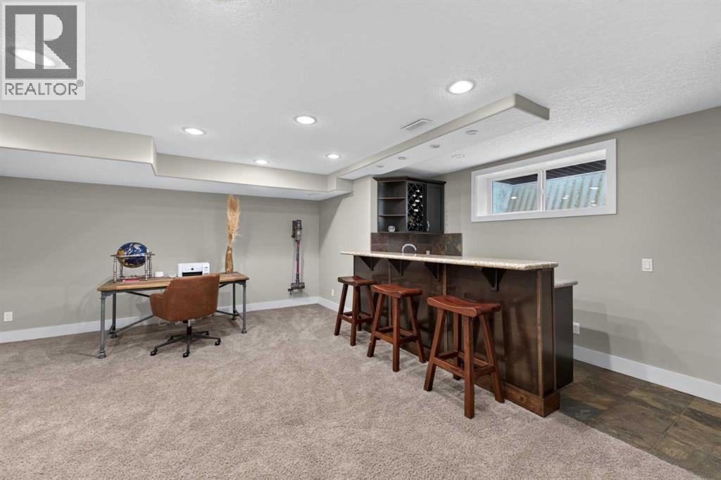 1743 46 Avenue SW - photo 20