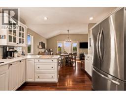 Hobby room - 3152 Huston Road, 150 Mile House, BC V0K2G0 Photo 8