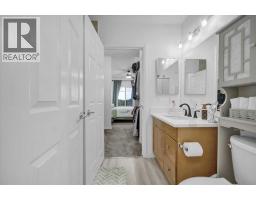 2408, 92 Crystal Shores - photo 19