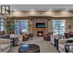 2408, 92 Crystal Shores - photo 37