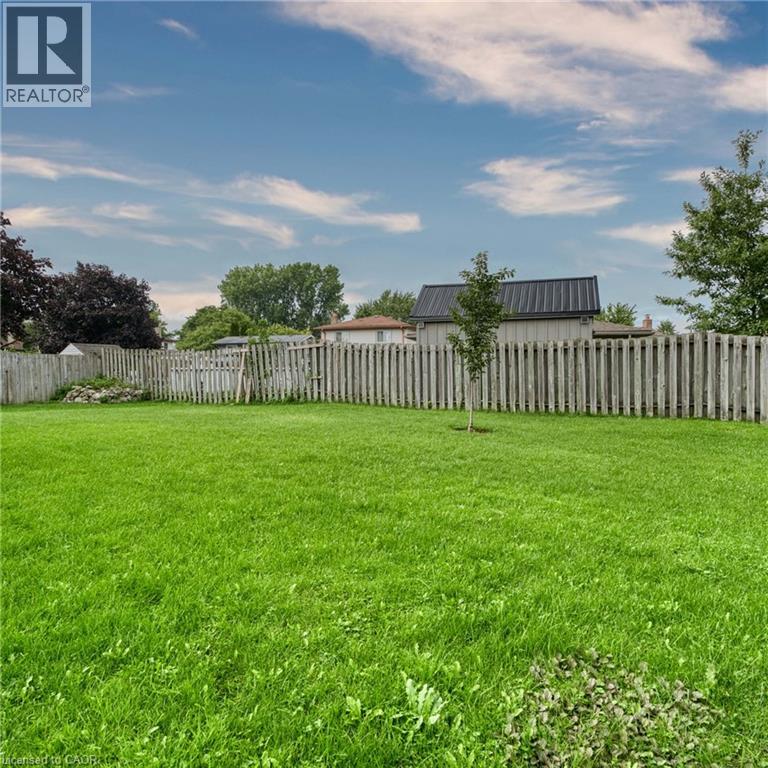 3 Bed, 2 Bath House for Rent in London – 132 SUNDRIDGE Crescent, London - Image 33