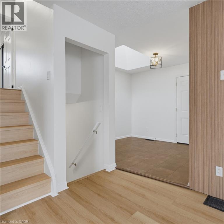 3 Bed, 2 Bath House for Rent in London – 132 SUNDRIDGE Crescent, London - Image 18
