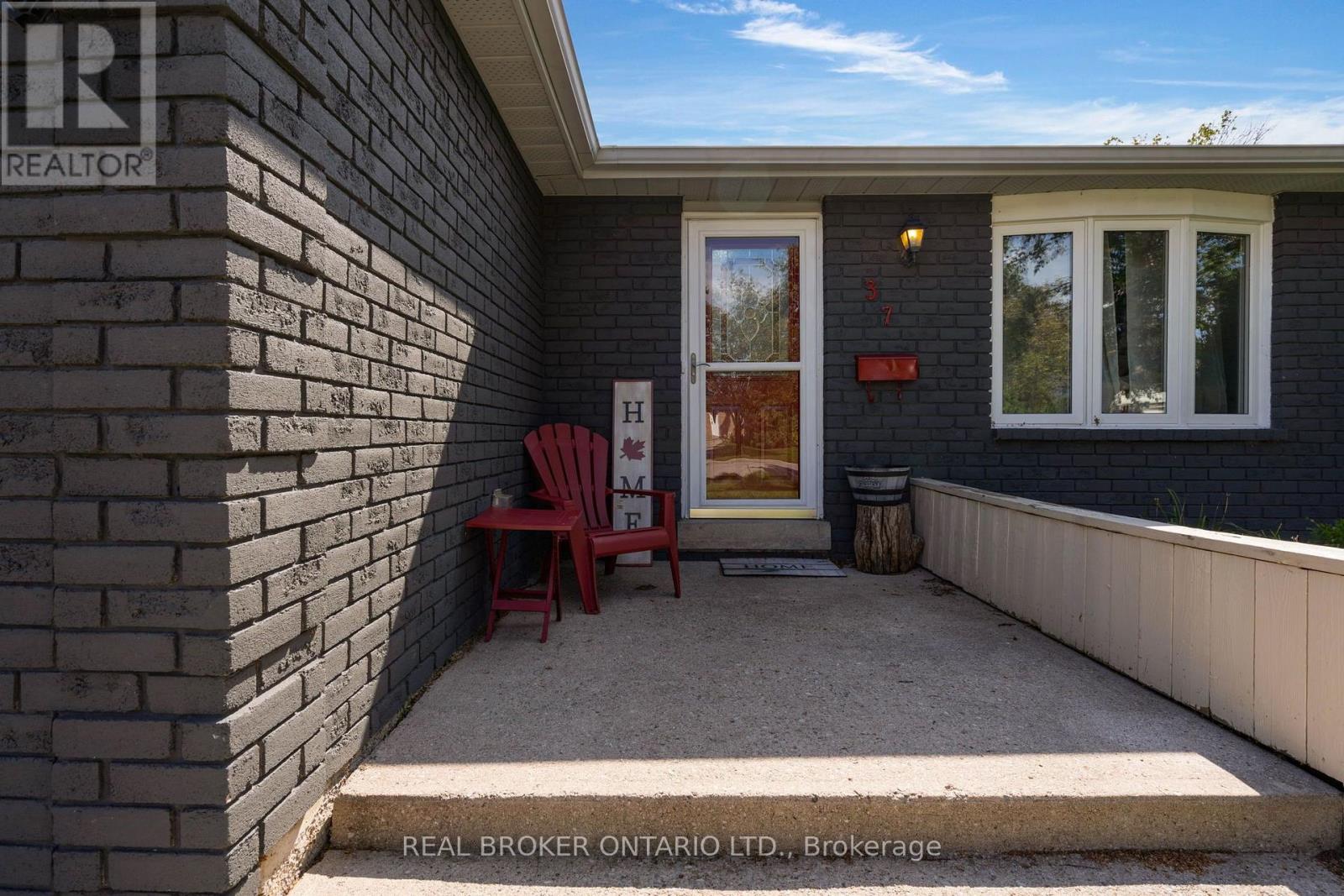37 HICKLING TRAIL, Barrie (Grove East) — photo 5